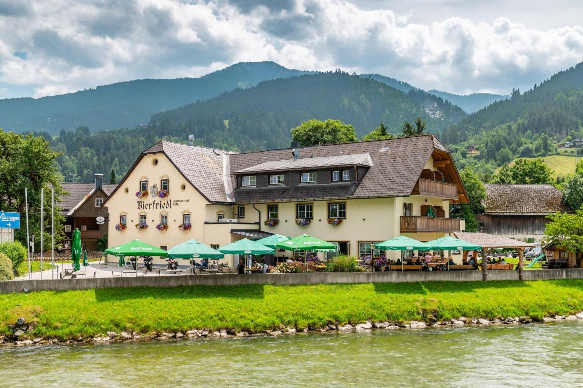 Landgasthof Bierfriedl Hotell Pruggern Exteriör bild