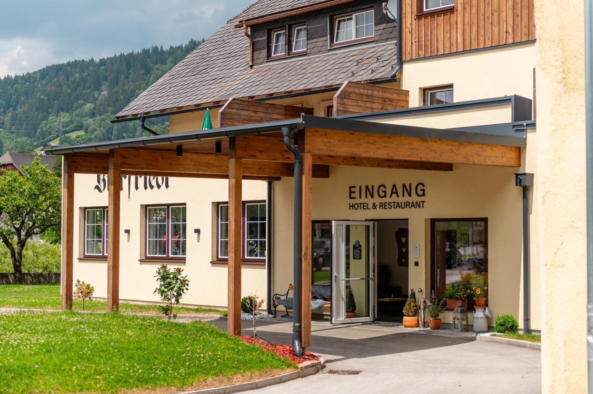 Landgasthof Bierfriedl Hotell Pruggern Exteriör bild